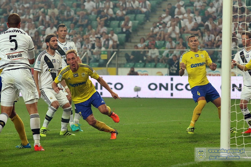 Centrum meczowe: Legia Warszawa - Arka Gdynia-image