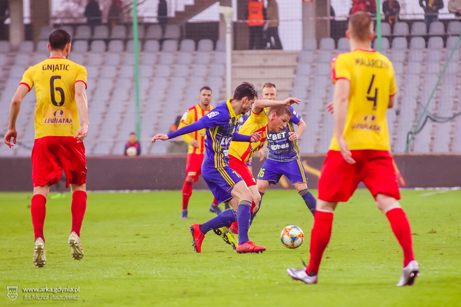 Korona Kielce. Historia spotkań-image