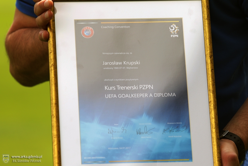 Jarosław Krupski z dyplomem UEFA Goalkeeper A!-image