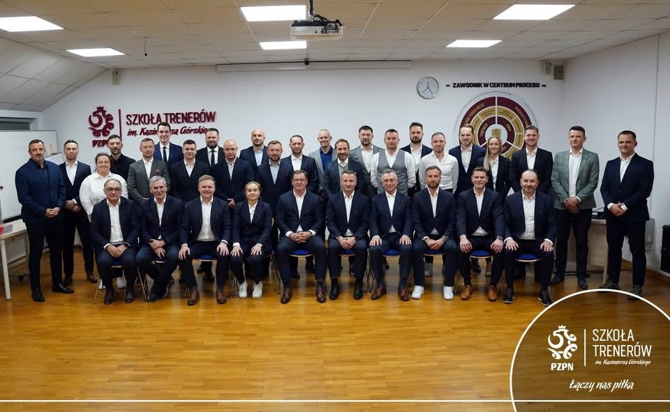 Trener Jakub Frydrych z licencją UEFA Pro-image