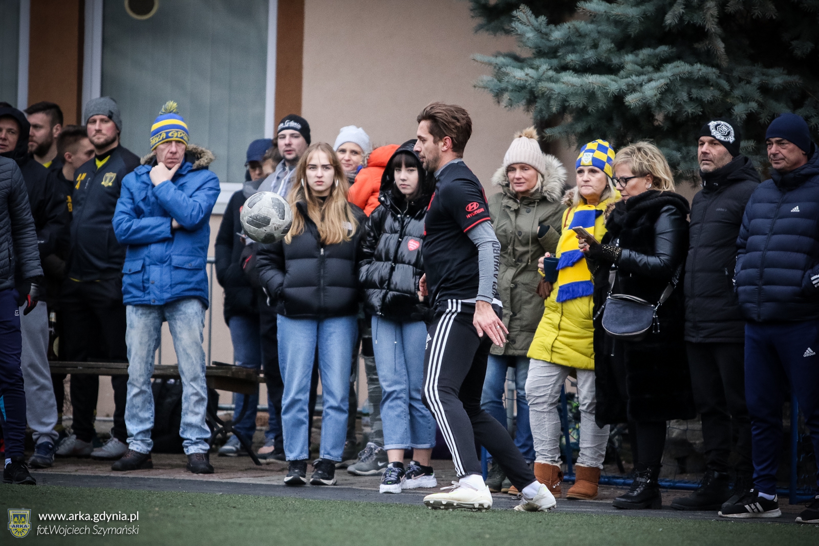 Zdjęcie Arka i Football Club zagrali dla WOŚP 12.01.2020