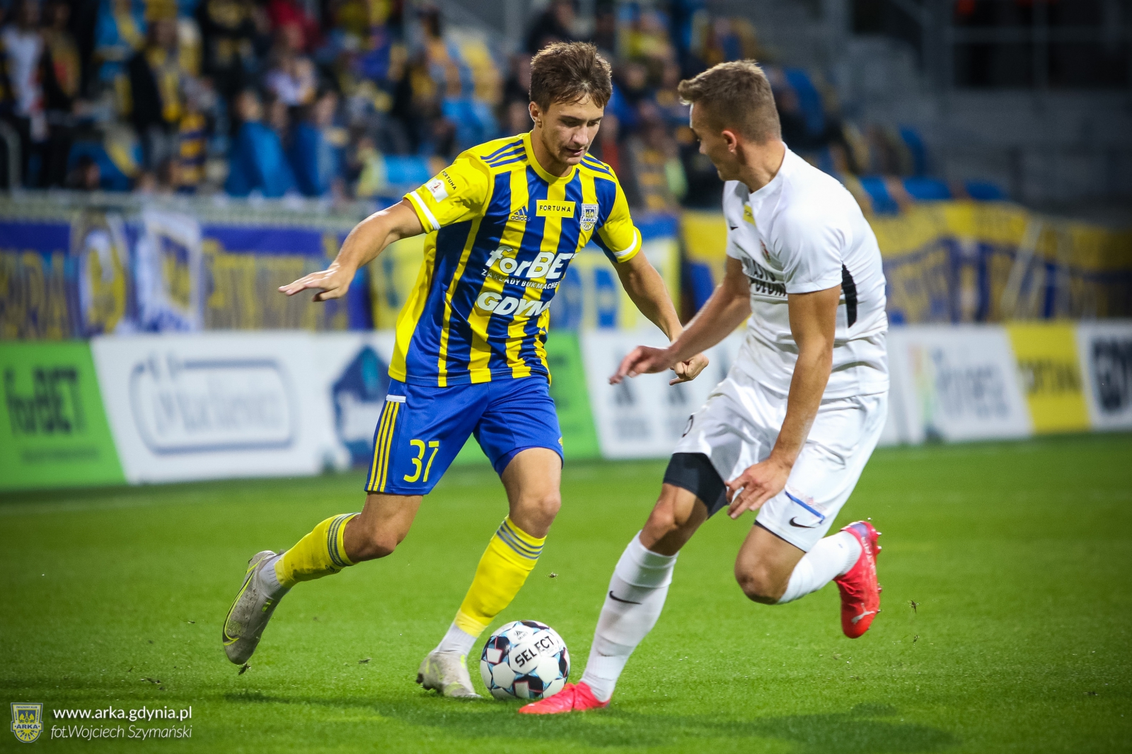 Fortuna 1 liga: Arka Gdynia - Puszcza Niepołomice 2:0-image