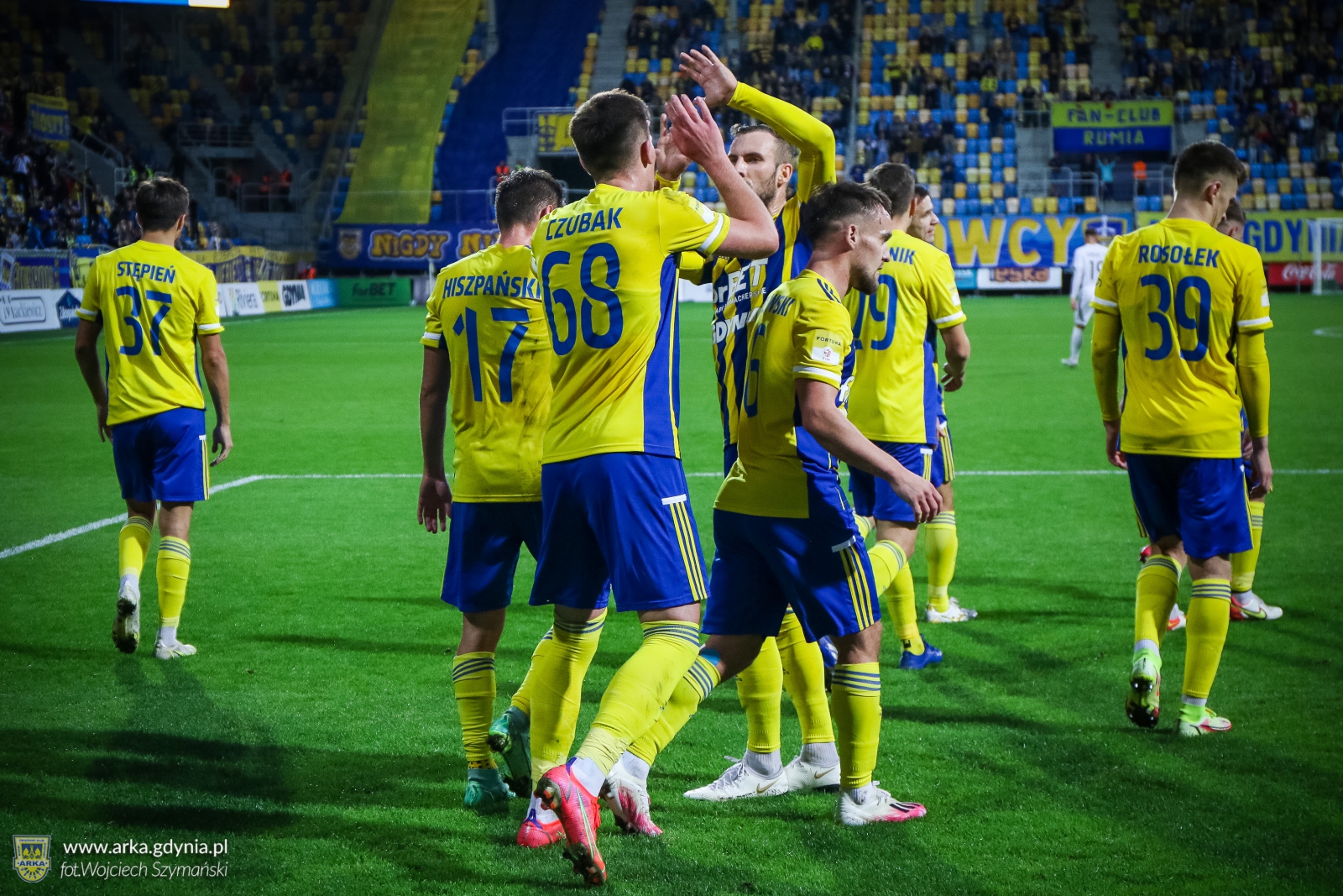 Centrum meczowe: Puszcza Niepołomice - Arka Gdynia-image