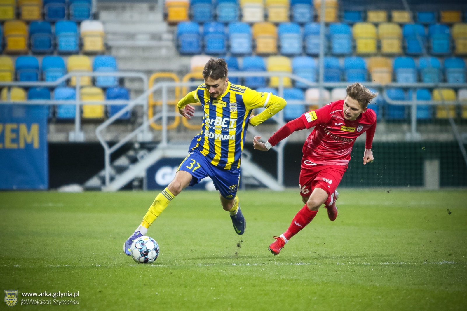 Centrum meczowe: Skra Częstochowa - Arka Gdynia-image