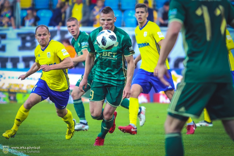 Piłkarz meczu: Sobieraj. Piłkarz rundy: Steinbors!-image