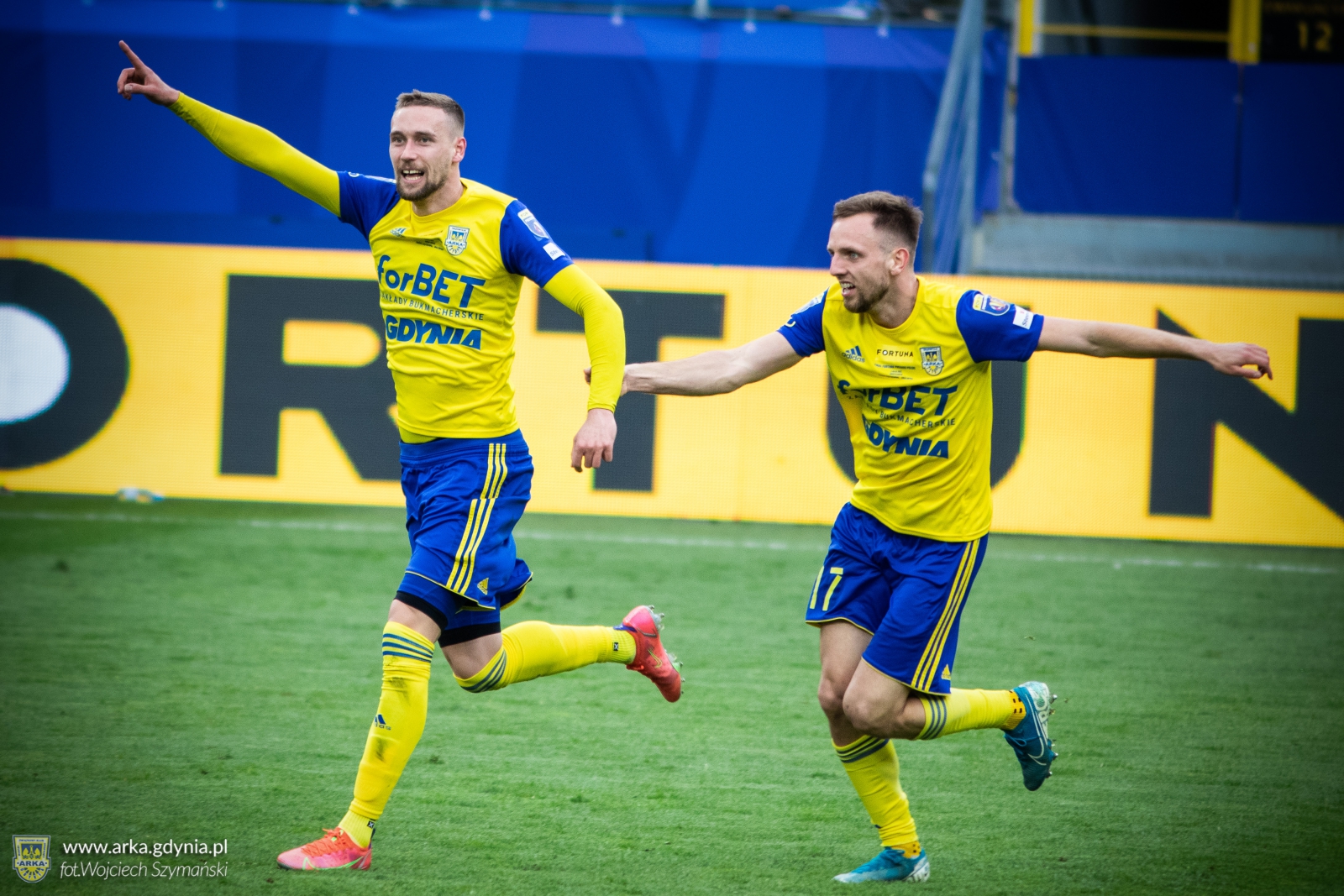 Fabian Hiszpański odchodzi z Arki-image