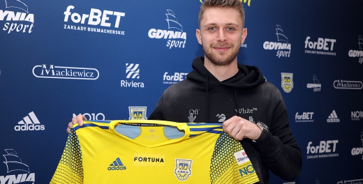 Hubert Adamczyk podpisał kontrakt z Arką