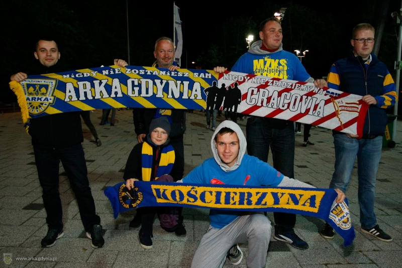 Kulisy meczu Arka - Cracovia.-image