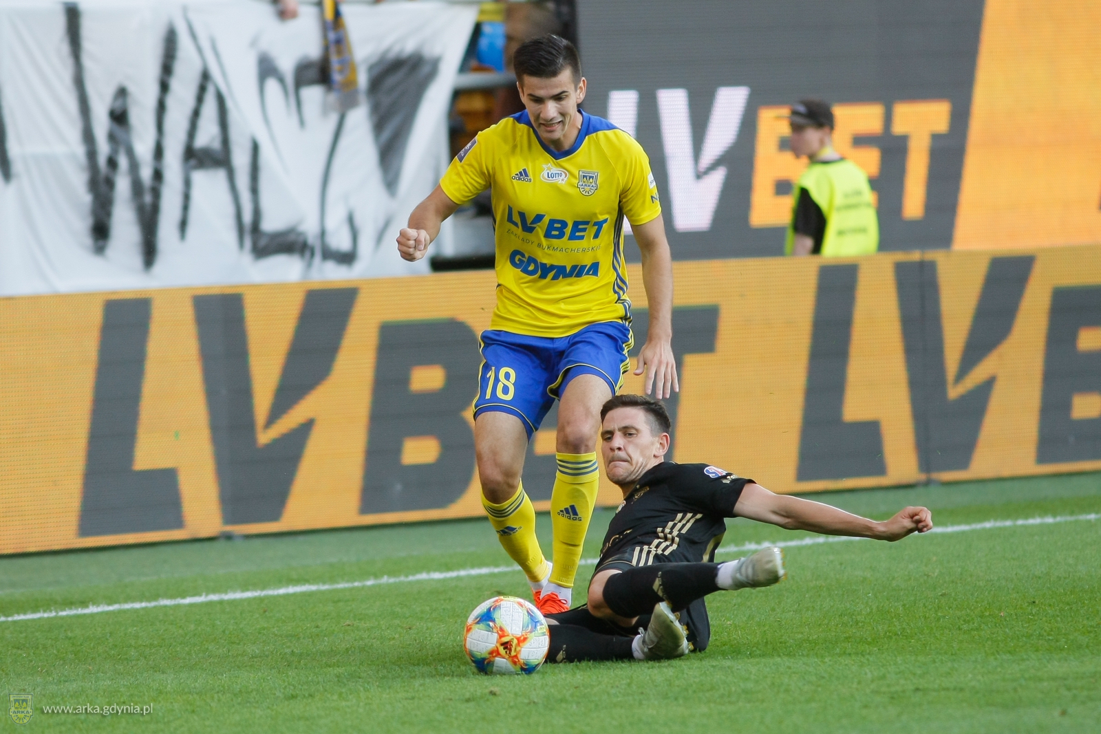 Statystyka meczu Arka Gdynia - Górnik Zabrze-image