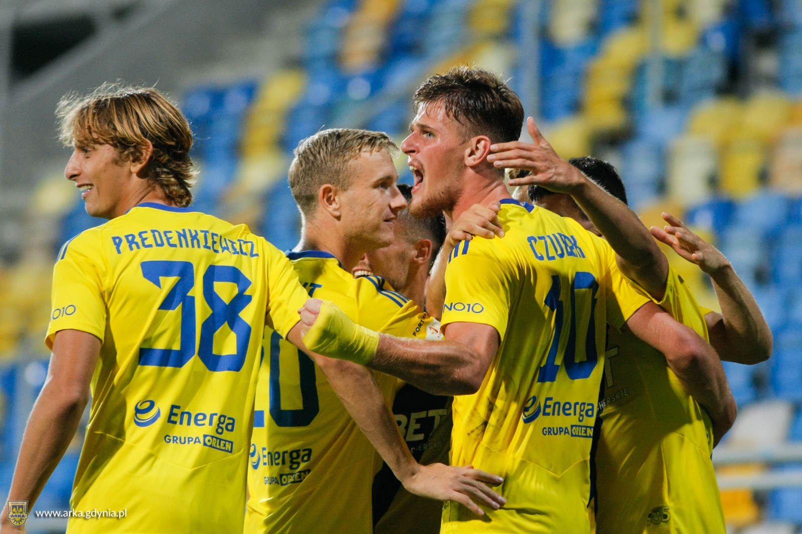Centrum meczowe Pucharu Polski: Miedź Legnica - Arka Gdynia-image