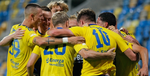 Centrum pomeczowe: Arka Gdynia - Miedż Legnica 2:1