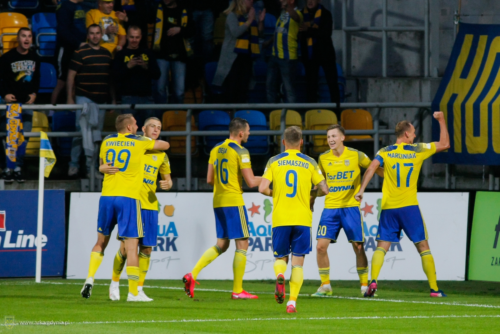 Wokół meczu: Arka Gdynia - Puszcza Niepołomice-image