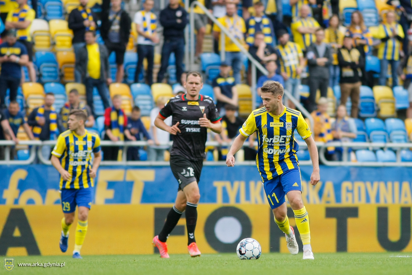 Centrum meczowe:  Arka Gdynia - GKS Tychy-image