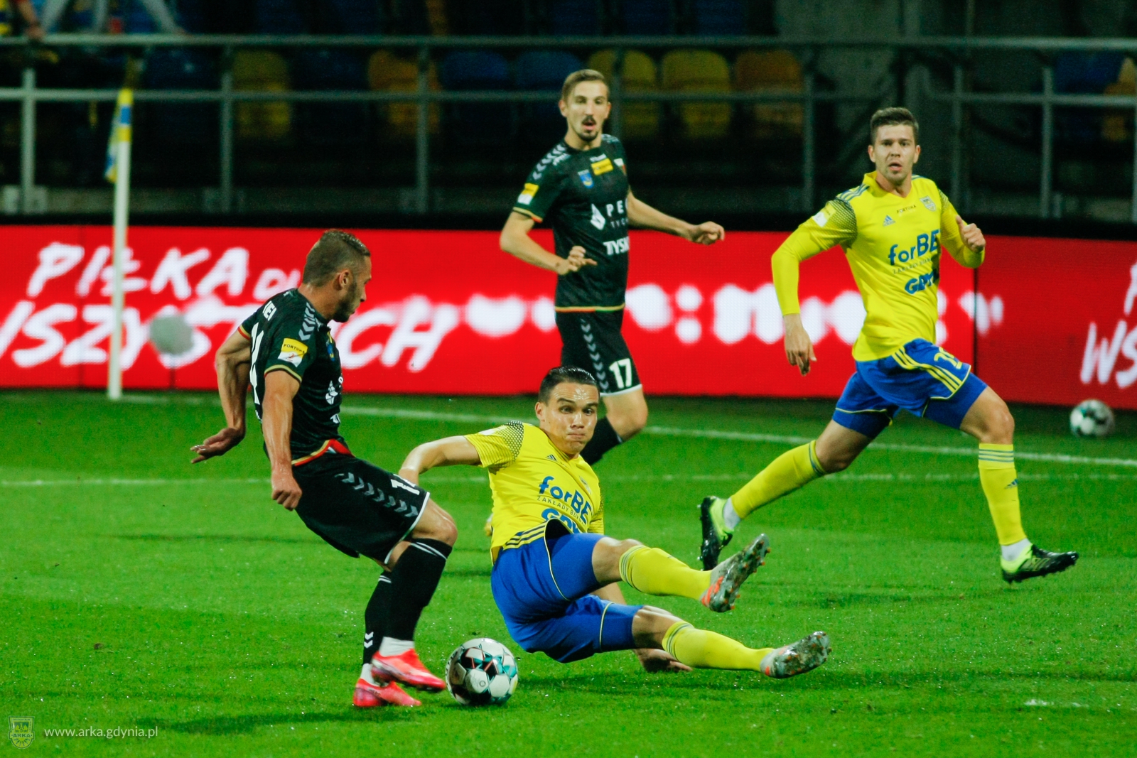Centrum meczowe:  Arka Gdynia - GKS Tychy-image