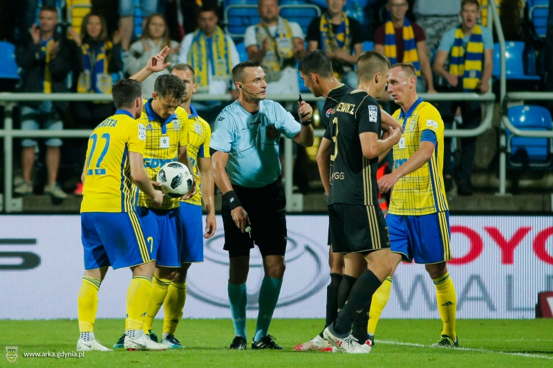 Statystyka meczu  Arka Gdynia - Górnik Zabrze-image