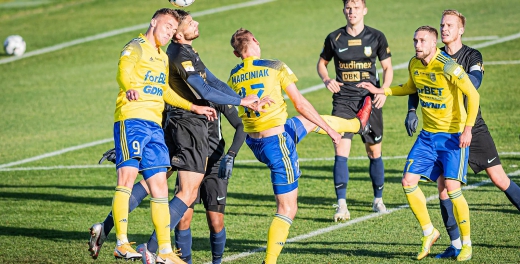 Zawodnicy po meczu Stomil Olsztyn - Arka Gdynia