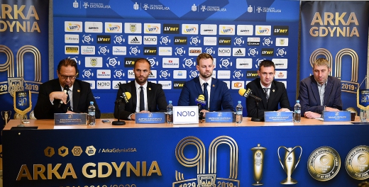 Nowe otwarcie w Arce Gdynia: Wydobyć potencjał drużyny!