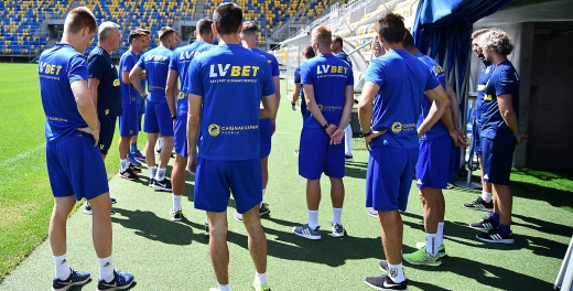 Siłownia i boisko. W środę o 11.00 sparing z Chojniczanką!