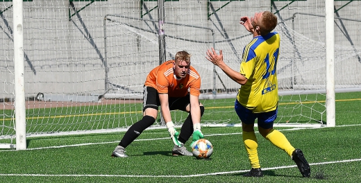 4. liga: Arka z pierwszą porażką