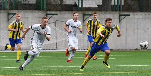 Sparingi drugiego zespołu i juniorów