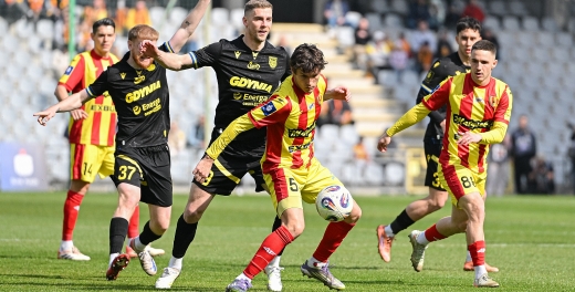 [SKRÓT] PKO BP Ekstraklasa: Korona Kielce - Arka Gdynia 3:0