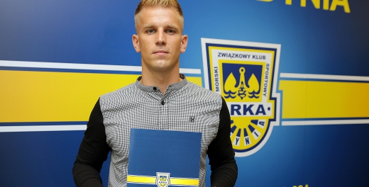 Daniel Kajzer przechodzi do Arki!