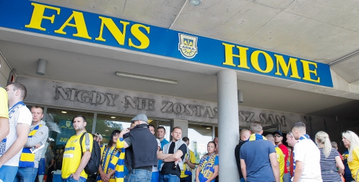 Przed meczem z Koroną zapraszamy do FANS HOME!