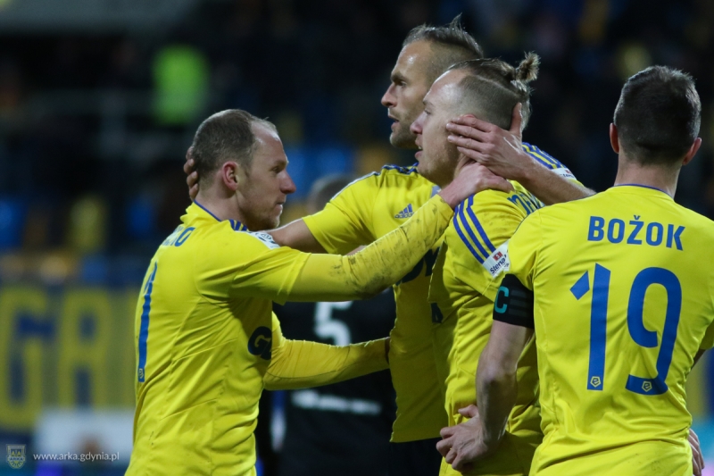 Centrum meczowe: Korona Kielce - Arka Gdynia-image