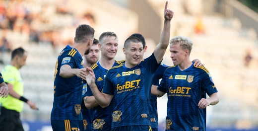 Centrum pomeczowe: Miedż Legnica - Arka Gdynia 0:2