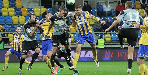 Arka - Korona Kielce. Historia spotkań.