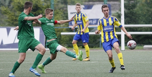 Mecze juniorów.