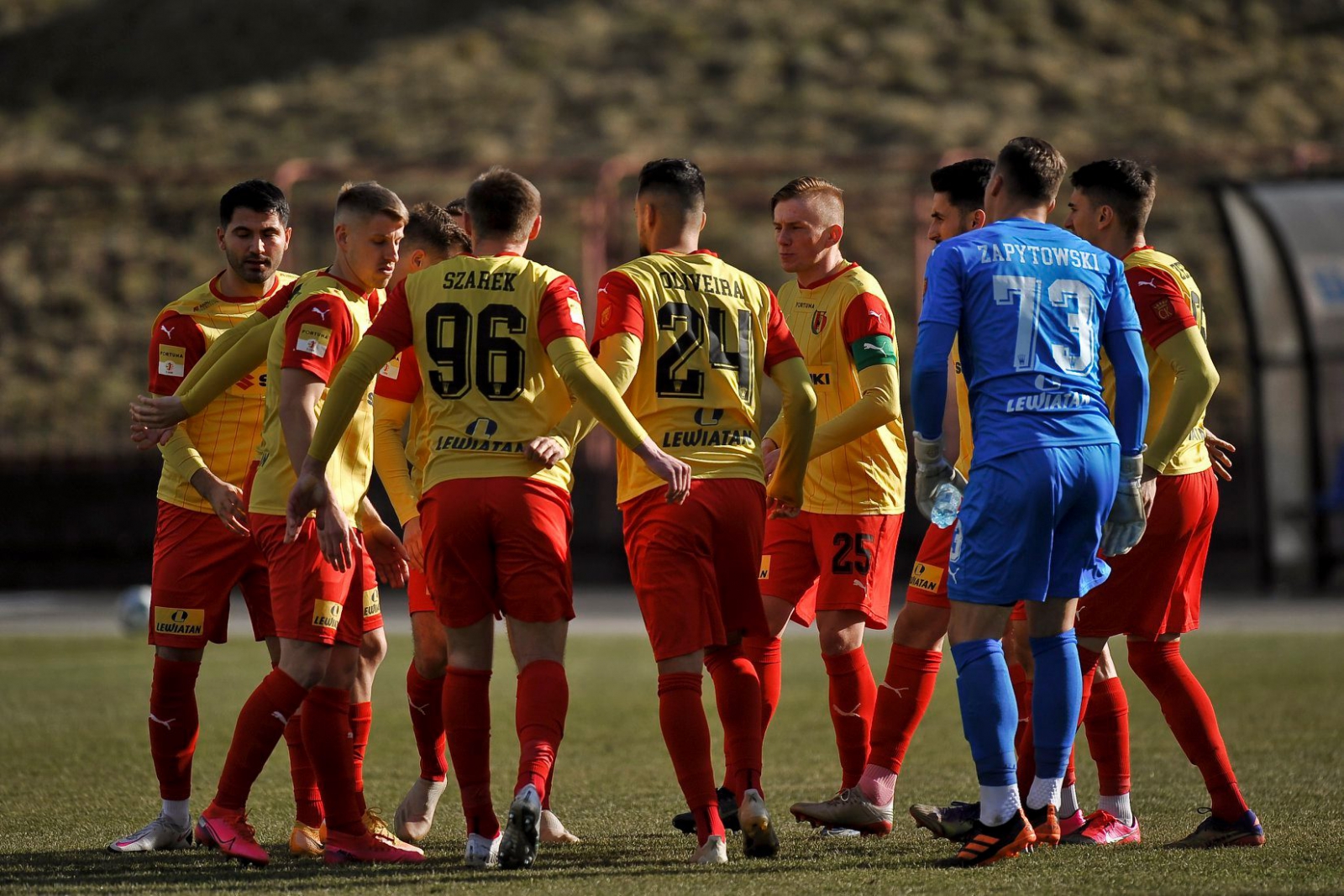 Centrum meczowe: Korona Kielce - Arka Gdynia-image