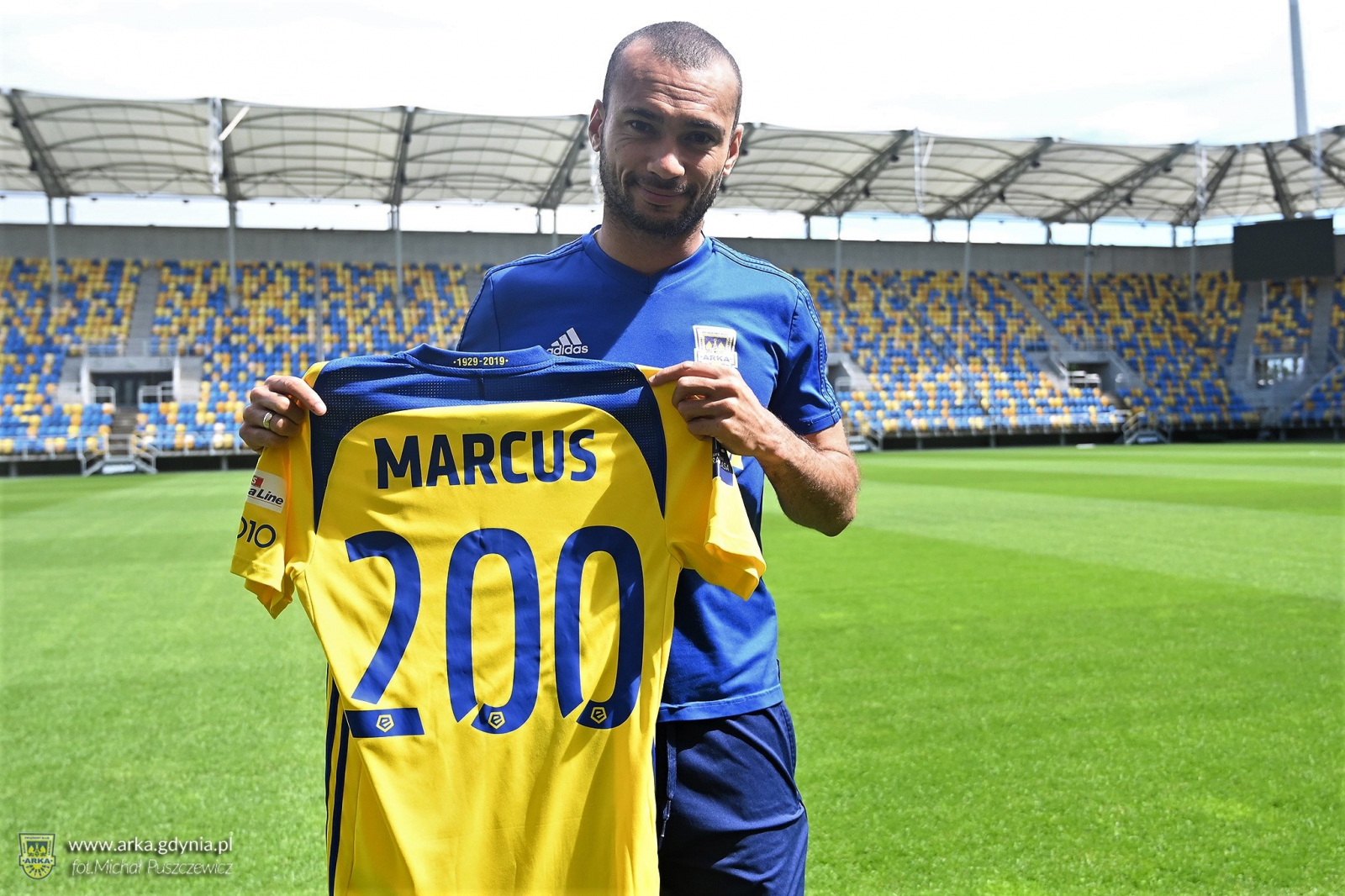 Marcus x 200!-image