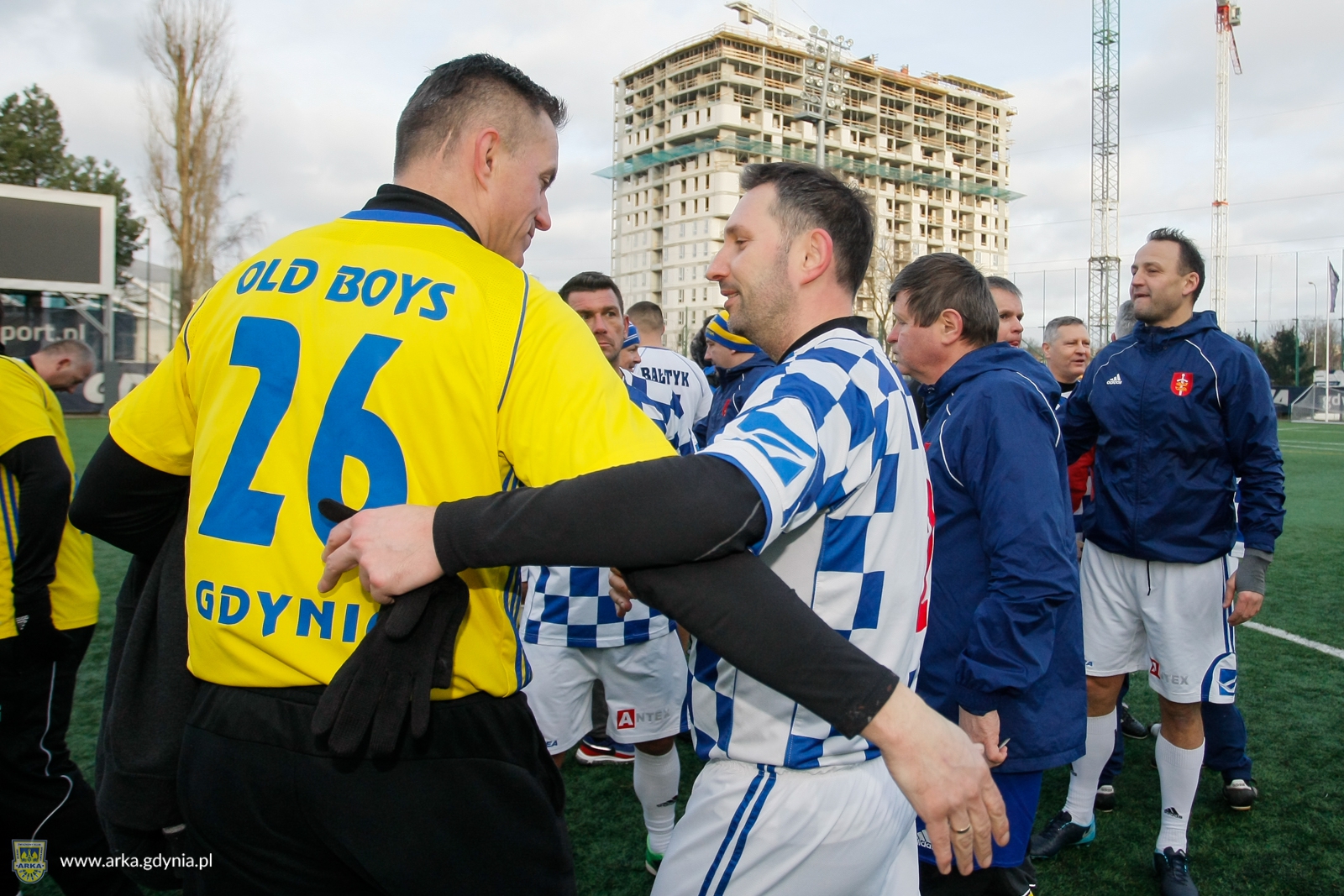 Noworoczny remis oldbojów. Arka traci puchar minutę prze końcem-image