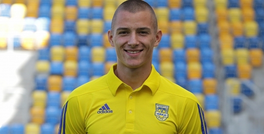 Szymon Nowicki wypożyczony do Chrobrego.