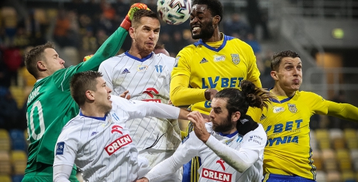 Statystyka meczu Arka Gdynia - Wisła Płock