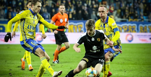 Historia spotkań. Korona Kielce