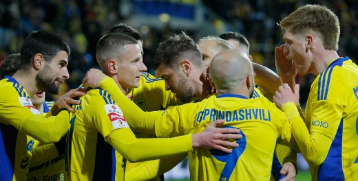Centrum pomeczowe: Arka Gdynia - Warta Poznań 3:0
