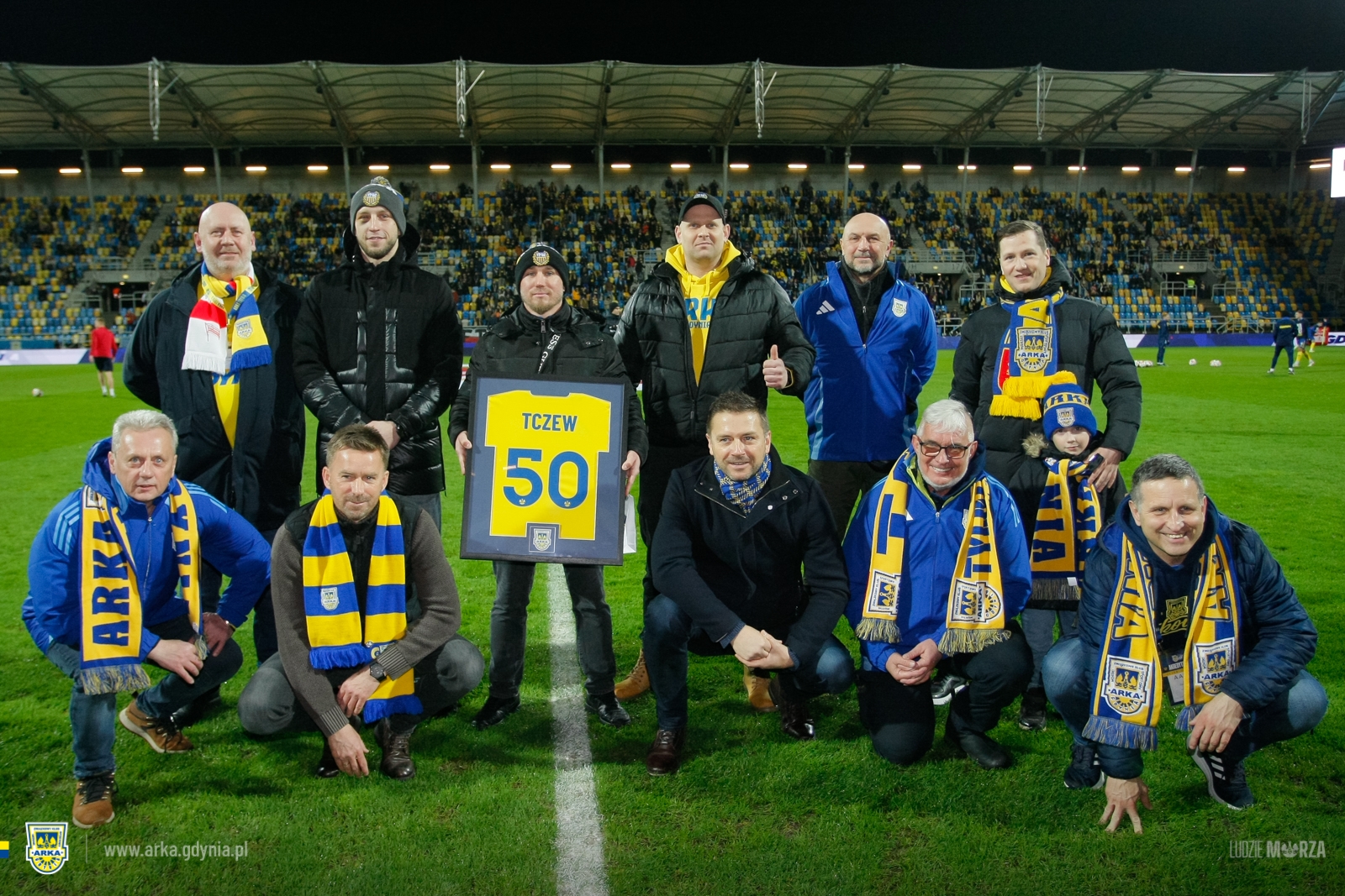 Wokół meczu: Jubileusz FC Tczew i świetlna oprawa-image