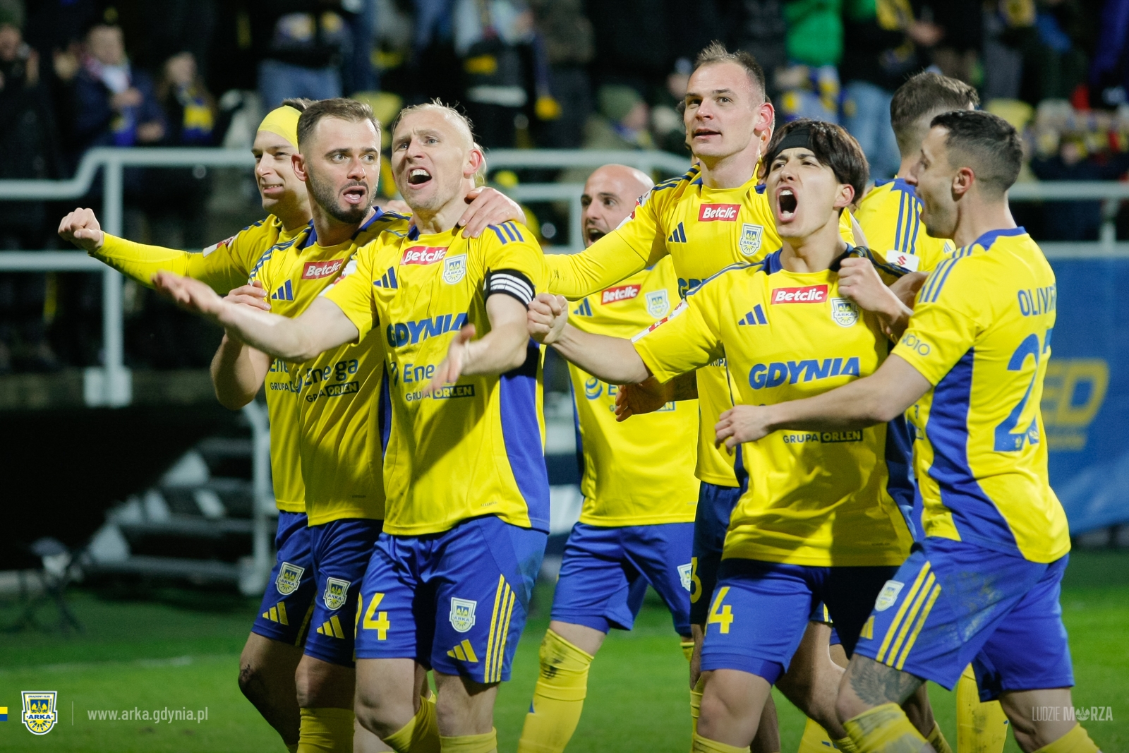 Wokół meczu: Jubileusz FC Tczew i świetlna oprawa-image