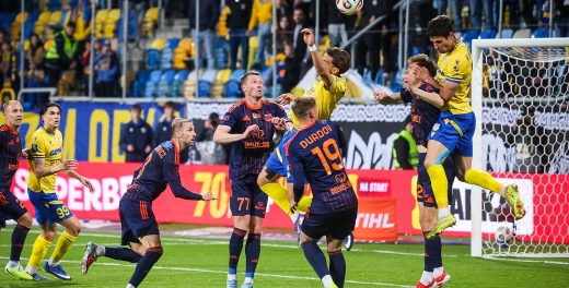 [SKRÓT] PKO BP Ekstraklasa: Arka Gdynia - Bruk-Bet Termalica 2:3