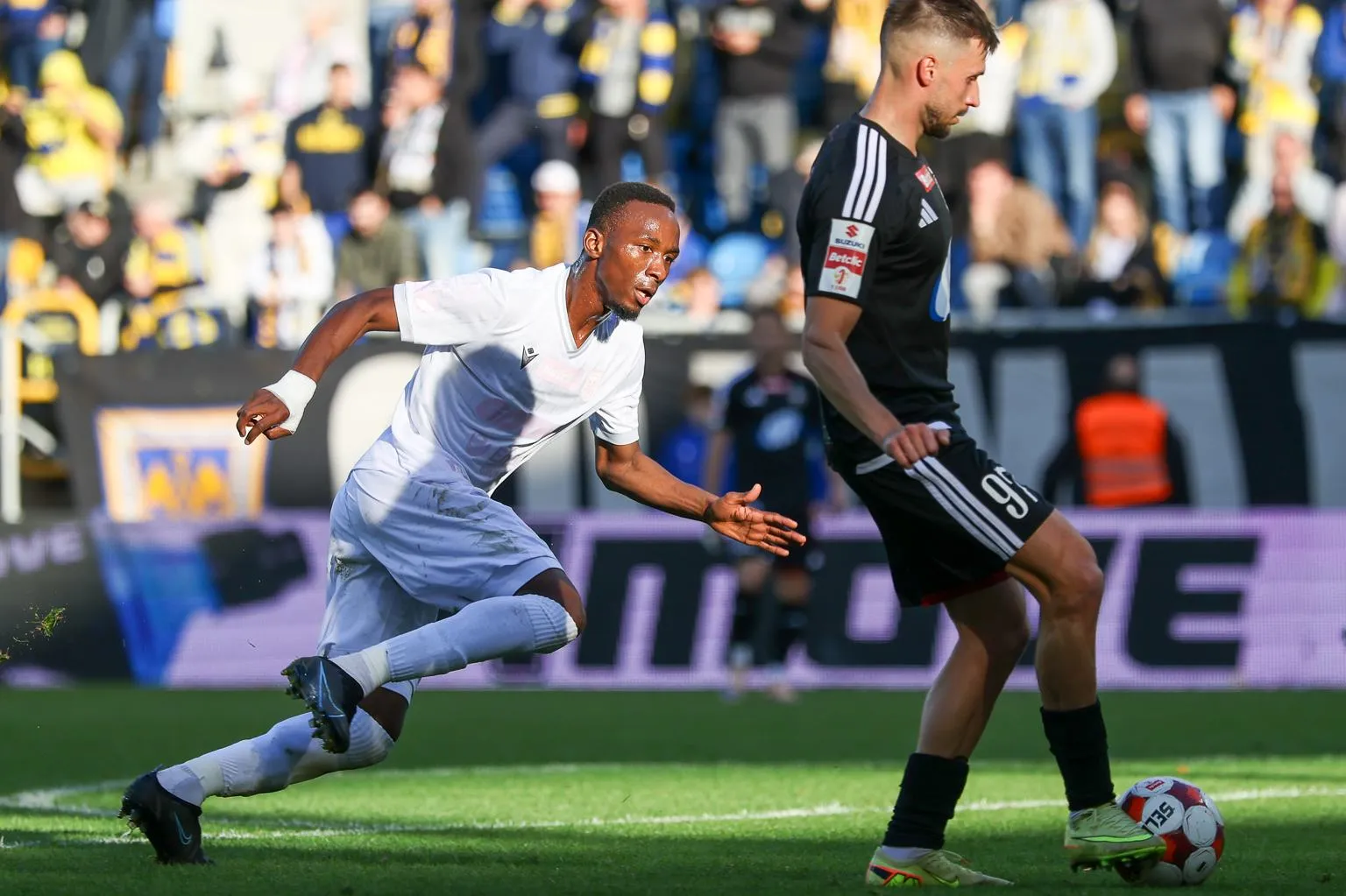 [SKRÓT] Betclic 1 Liga: Arka Gdynia - Polonia Warszawa